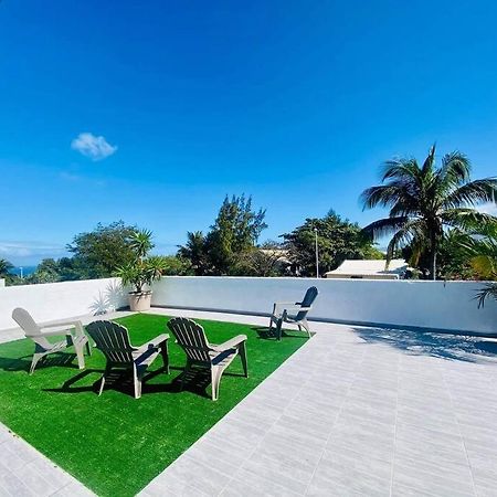 Villa Bois De Couleur Piscine Et Toit Terrasse Saint Pierre Ngoại thất bức ảnh